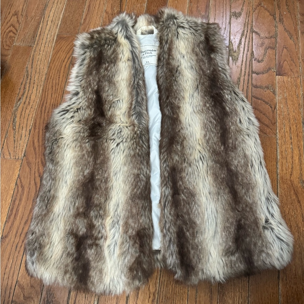 Fur vest